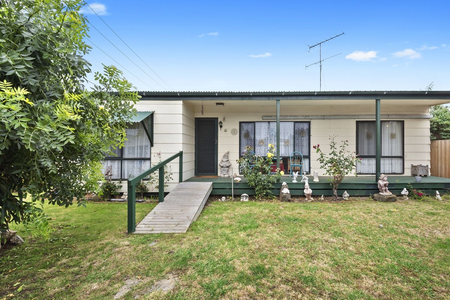 102 Sunset Strip, Ocean Grove VIC 3226, Image 2