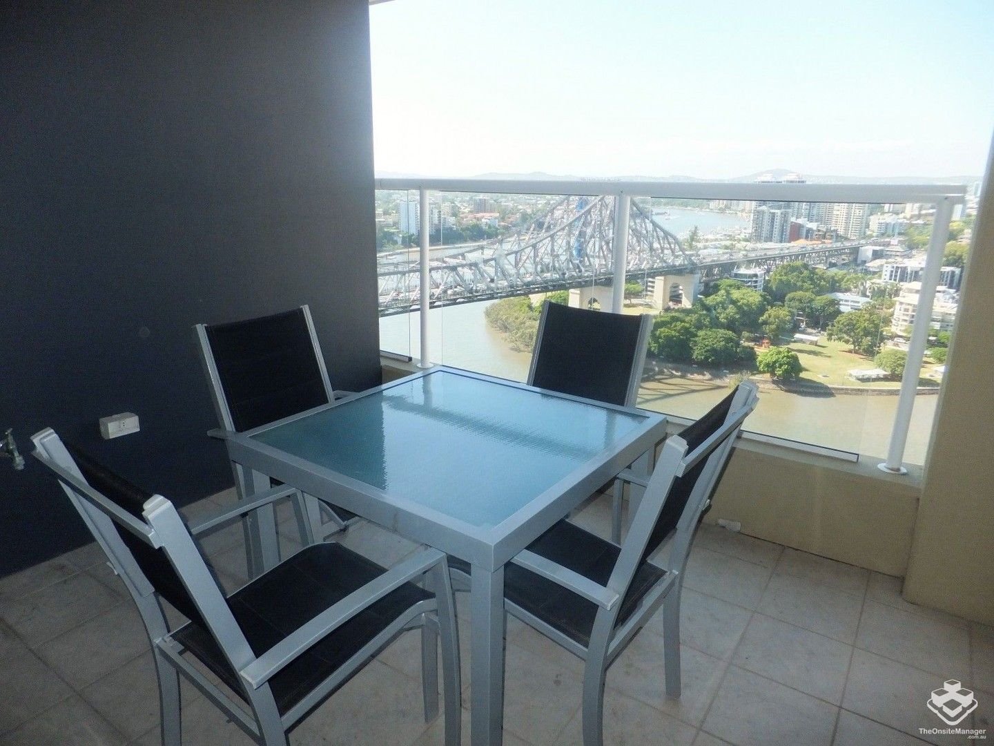2 bedrooms Apartment / Unit / Flat in ID:21141145/82 Boundary Street BRISBANE CITY QLD, 4000