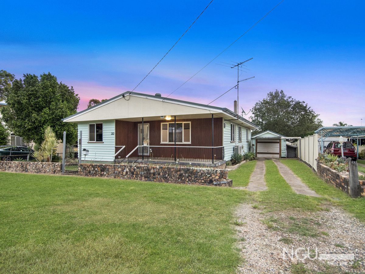 33 Russell Street, Silkstone QLD 4304