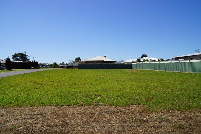Picture of 9 Dunheved Circuit, DUBBO NSW 2830