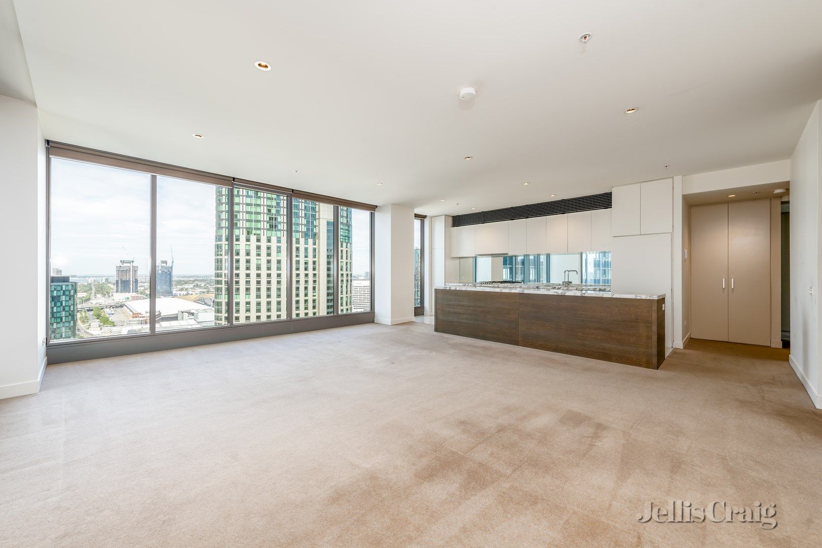 2512/19 Freshwater Place, Southbank VIC 3006 House For Rent 950