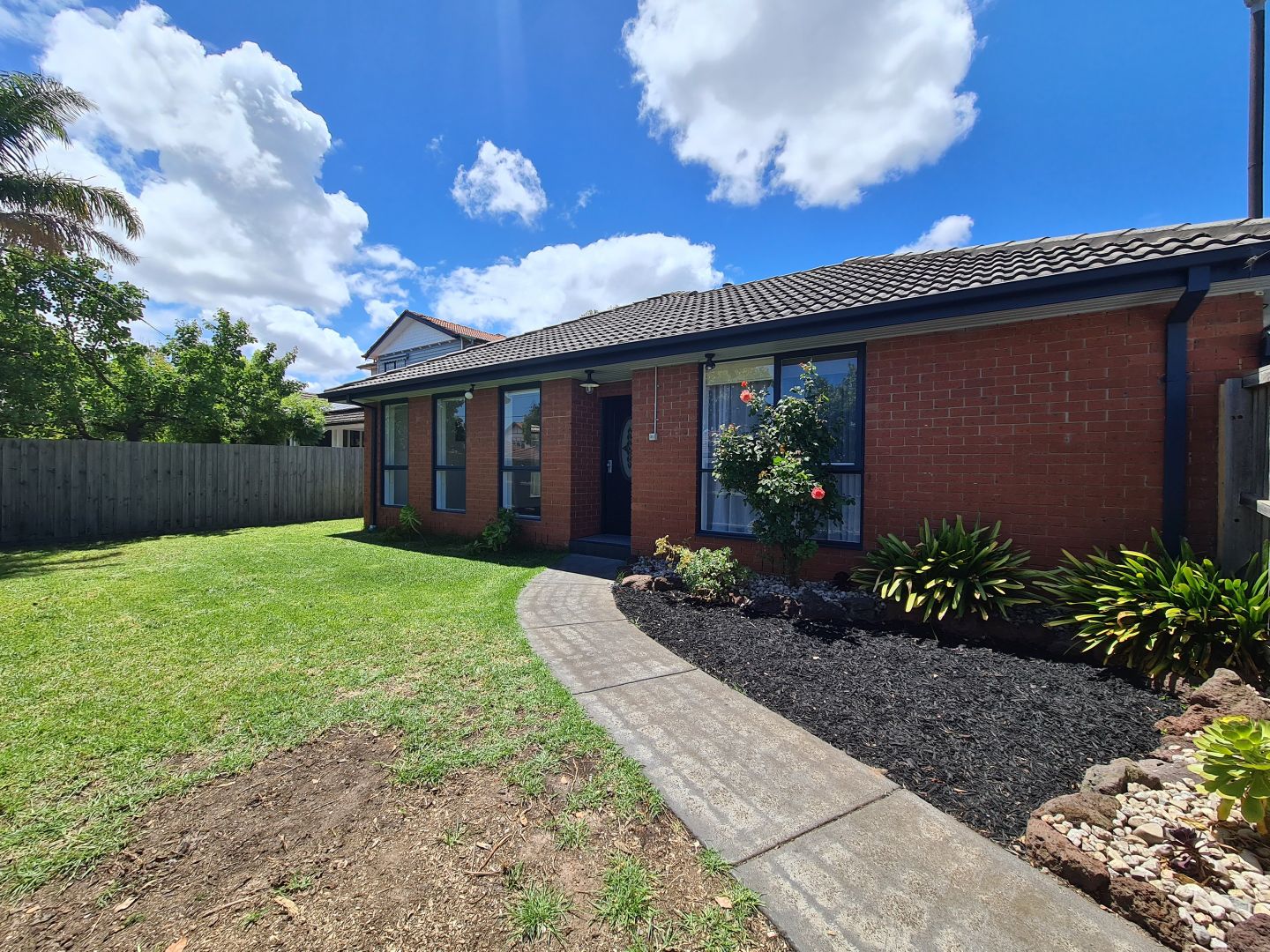 24A Hall Street, Mckinnon Property History & Address Research Domain