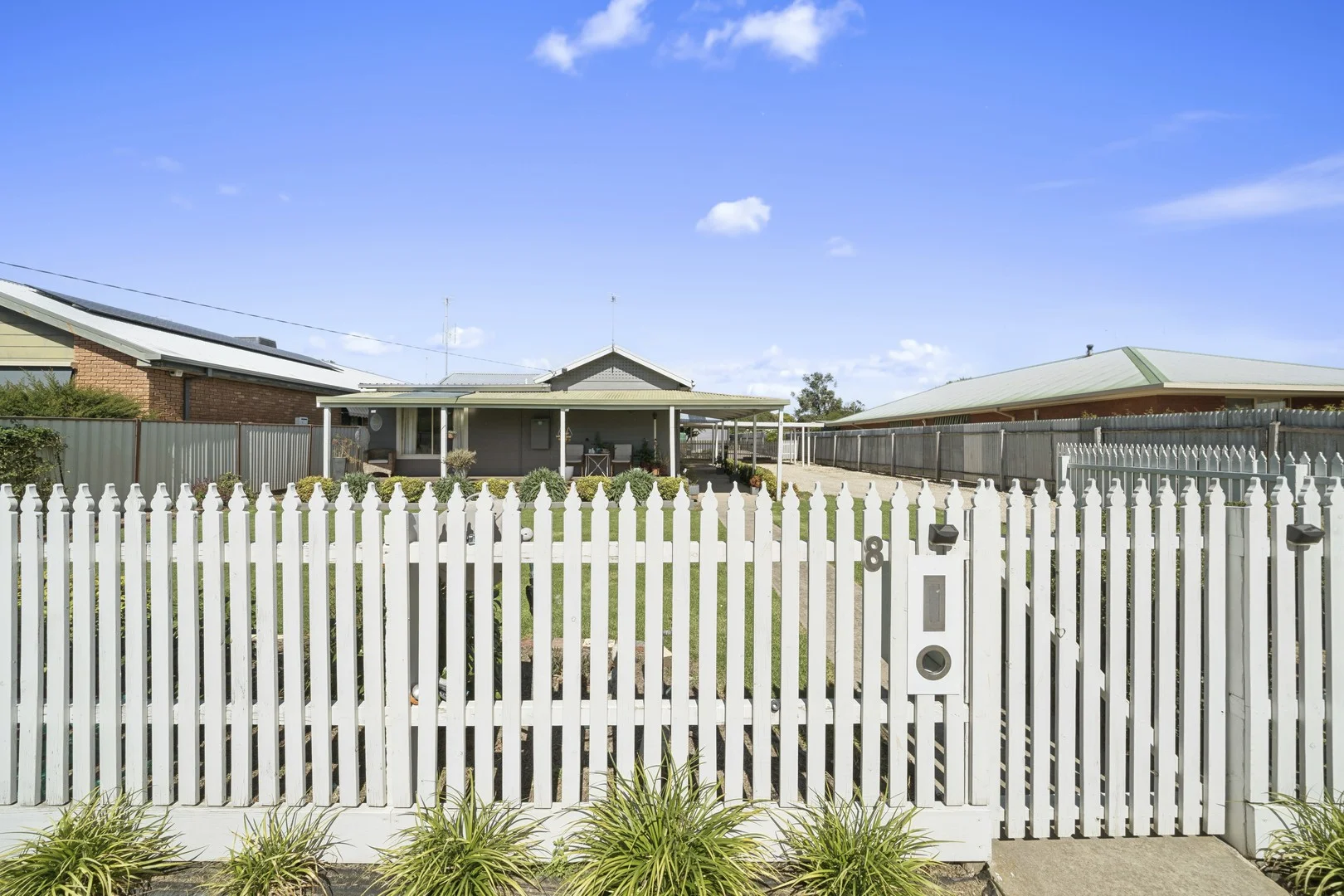 8 Mentor St, Seymour VIC 3660