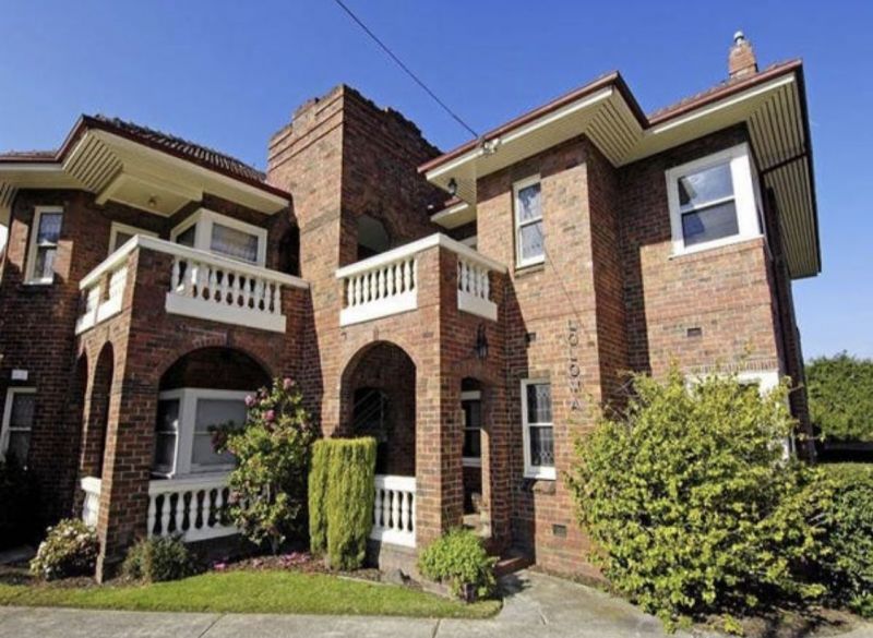 4 bedrooms Apartment / Unit / Flat in 1/20 Riversdale Road HAWTHORN VIC, 3122