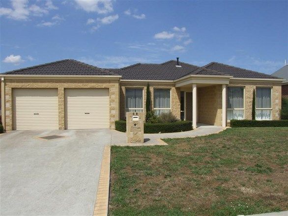 Picture of 2/1 Dampier Close, TRARALGON VIC 3844