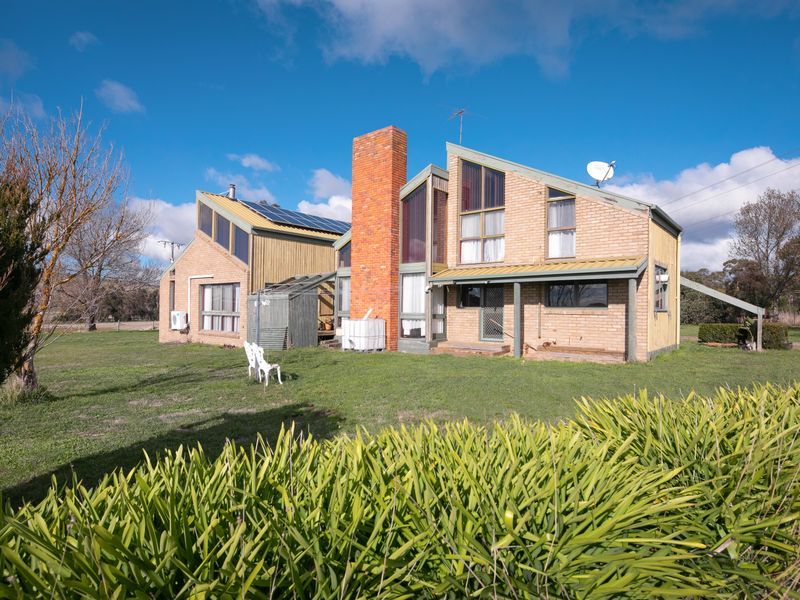 233 Deverall Road, Gisborne VIC 3437, Image 0