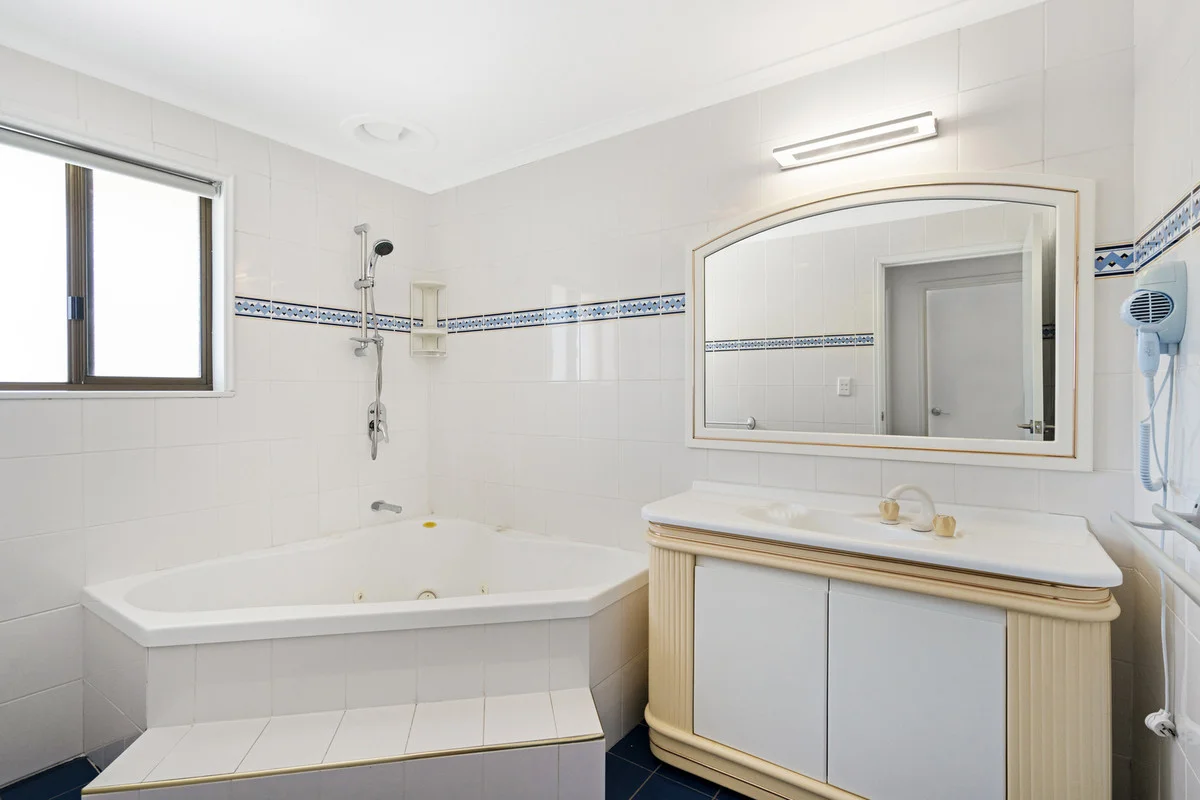 Additional image 10 of 26 Maureen Court, Broadbeach Waters QLD 4218