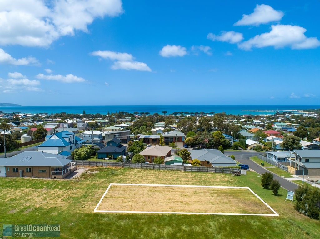 4 Woodlands Avenue, Apollo Bay VIC 3233, Image 1