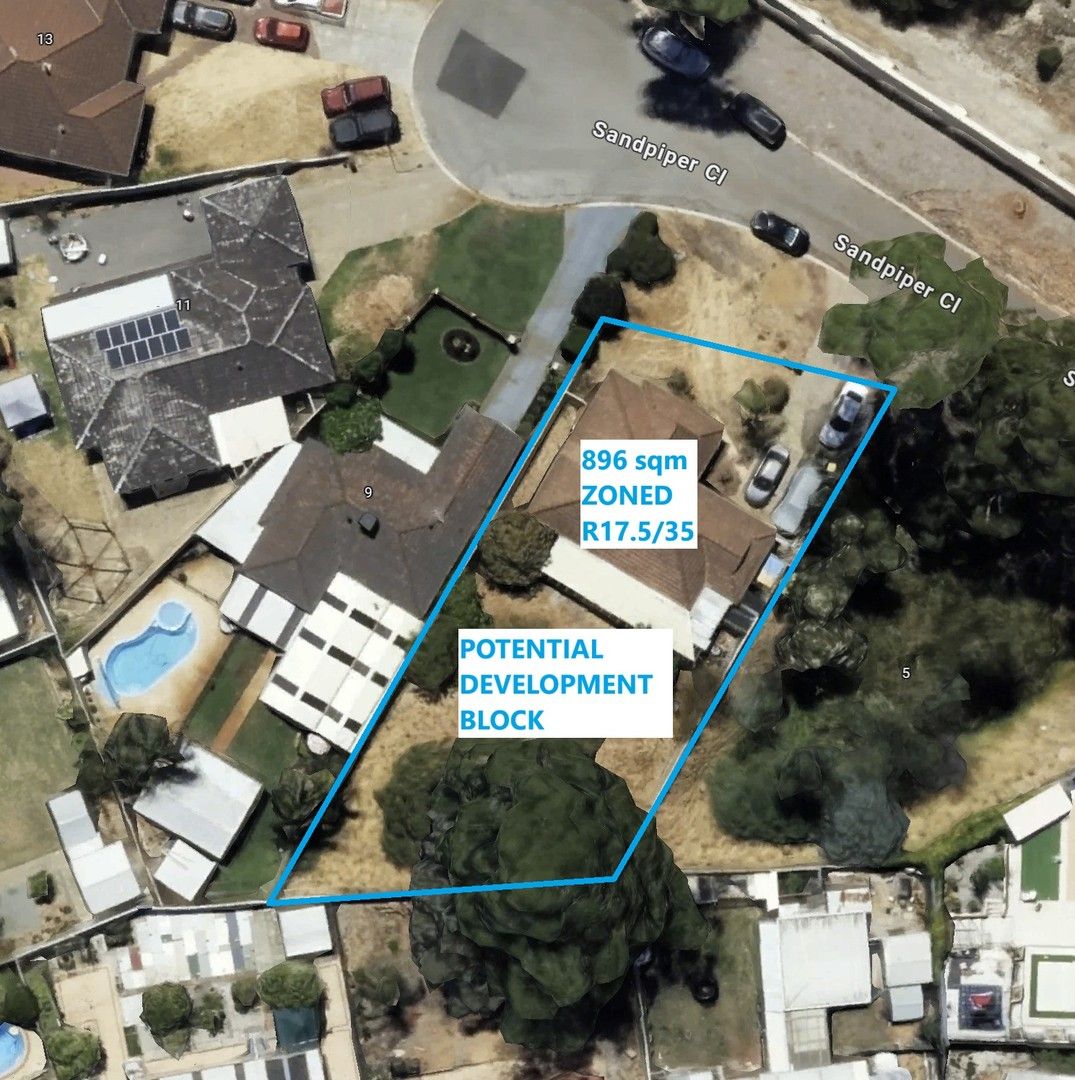 3 bedrooms House in 7 Sandpiper Close BALLAJURA WA, 6066
