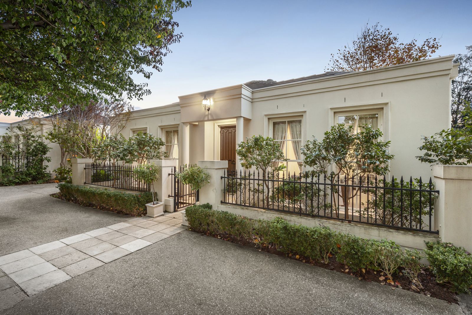 2 Gatehouse Place, Brighton VIC 3186, Image 2