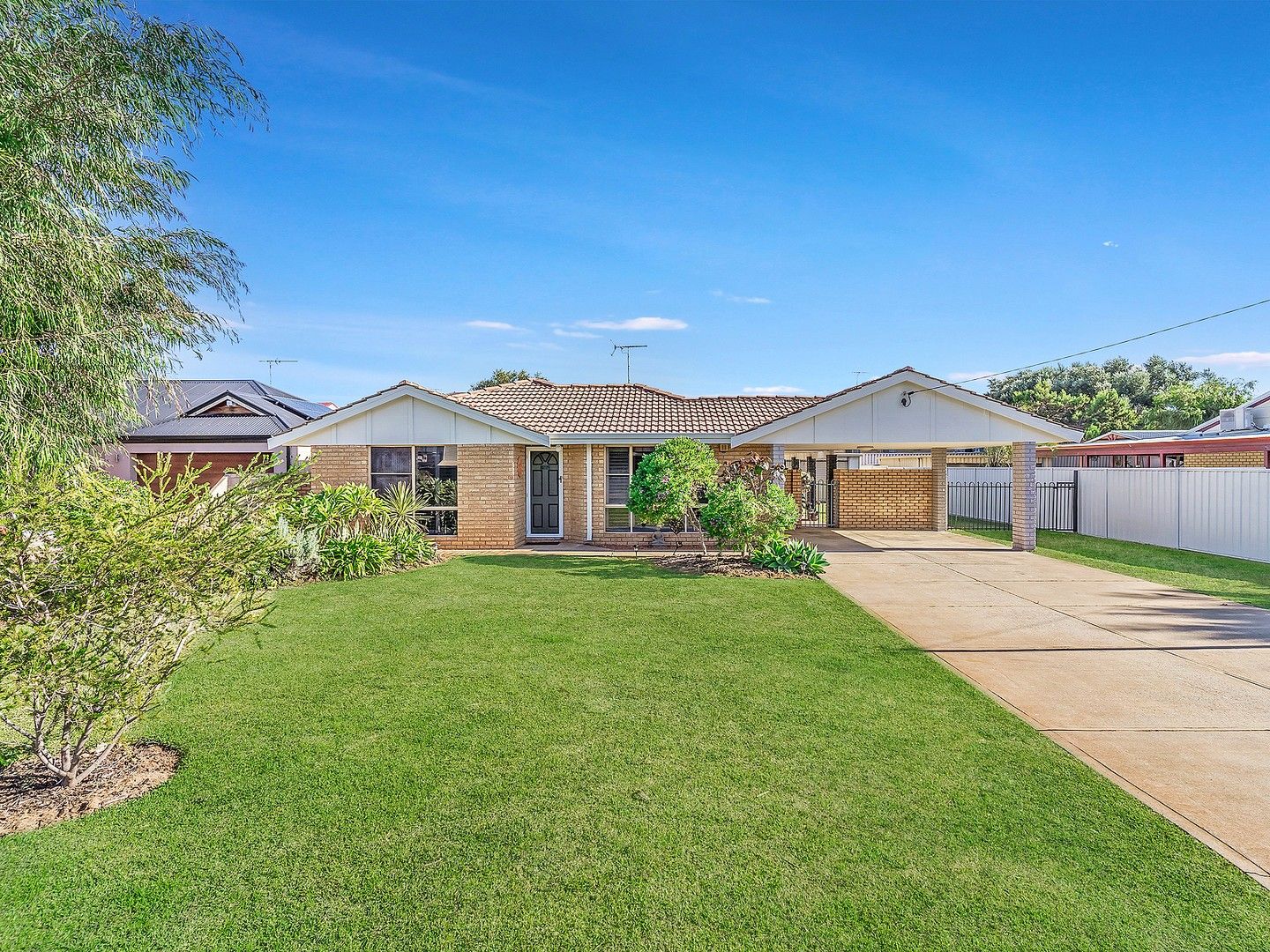 16 Creon Way, Silver Sands WA 6210, Image 0