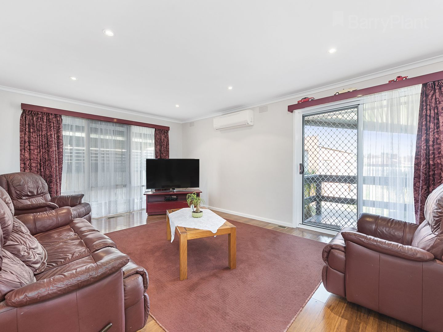 54 Allanfield Crescent, Boronia VIC 3155, Image 1