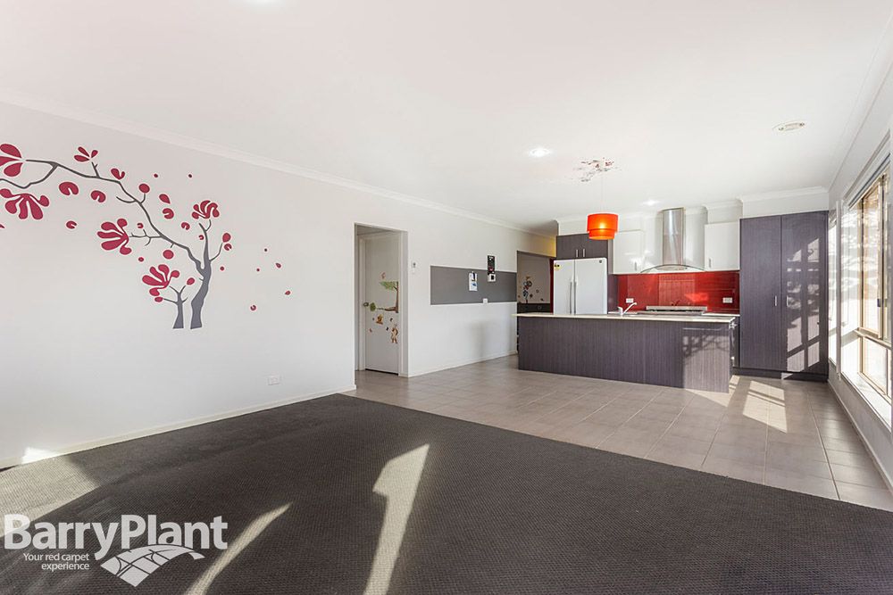 70 Prudence Parade, Point Cook VIC 3030, Image 2