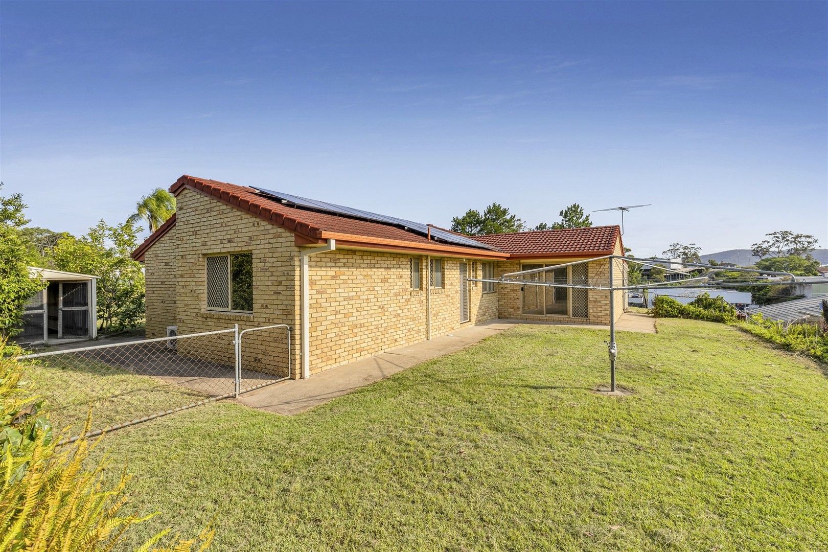 4 bedrooms House in 7 Bowers Road South EVERTON HILLS QLD, 4053