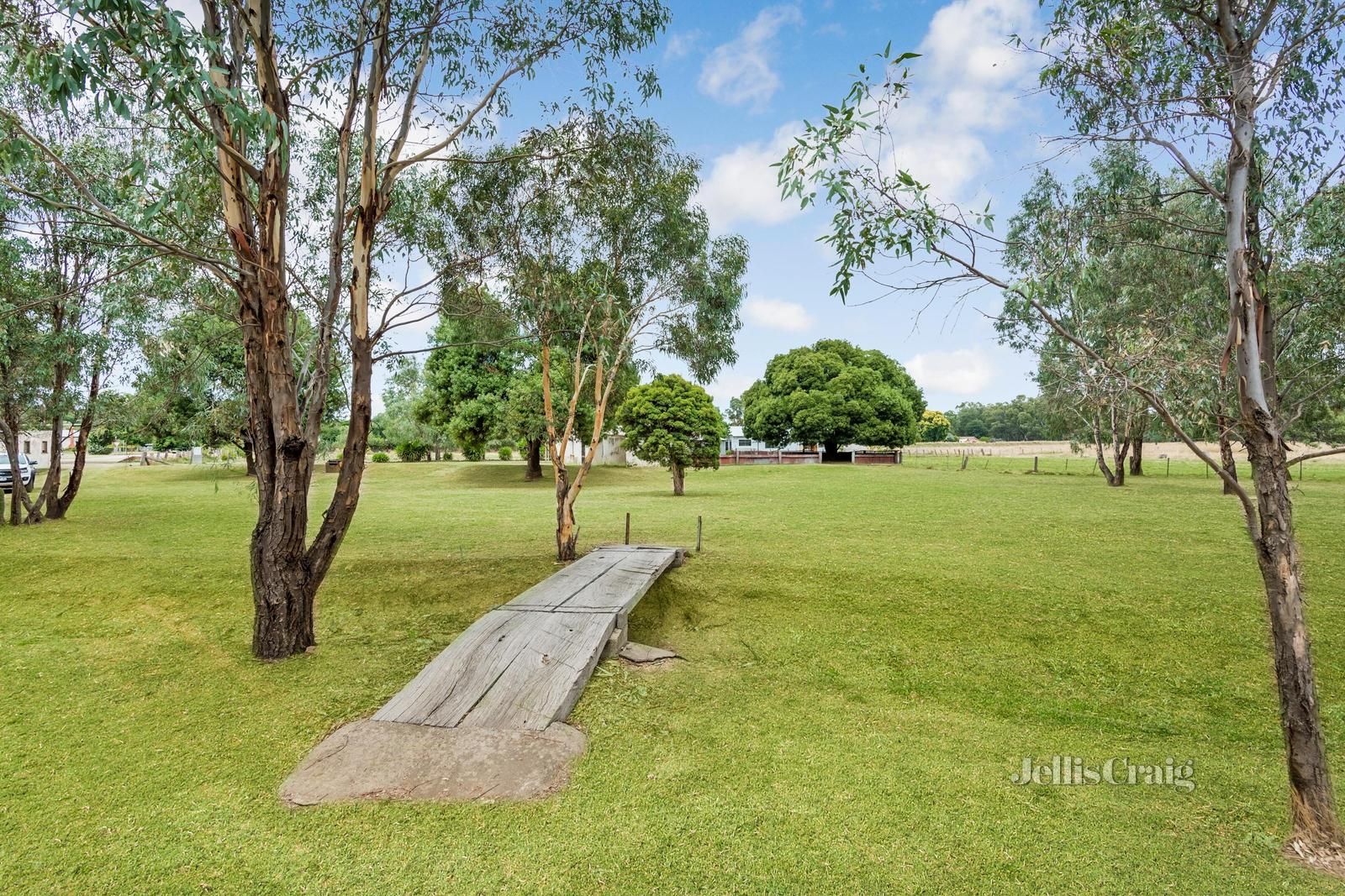 Off Wyndham Street, Newstead VIC 3462, Image 2