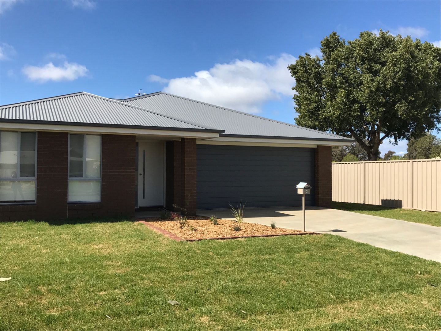 4 Pastega Place Griffith Nsw 2680 House For Rent 370 Domain
