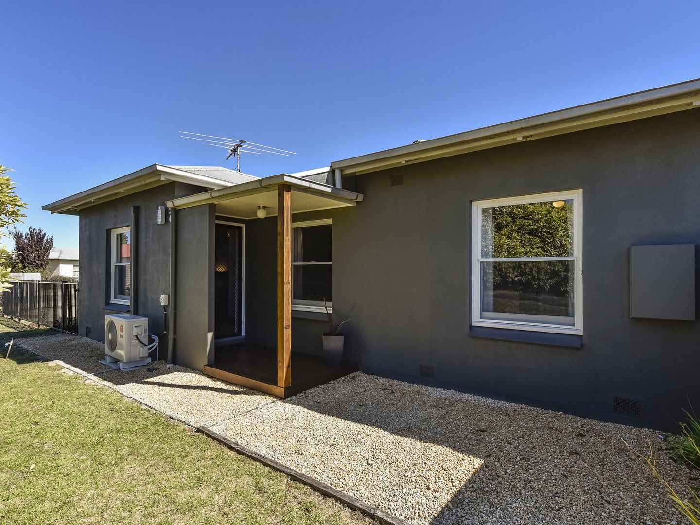 54 Portland St, Penola SA 5277, Image 0