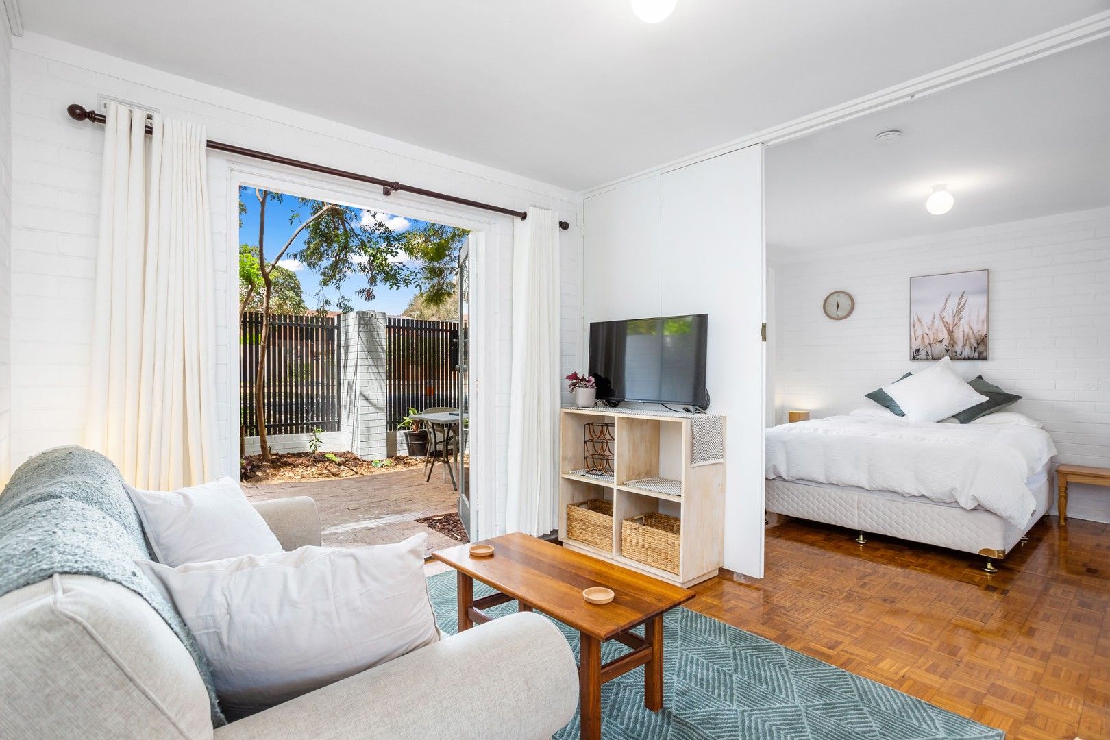 1 bedrooms Apartment / Unit / Flat in 1/17 The Avenue CRAWLEY WA, 6009