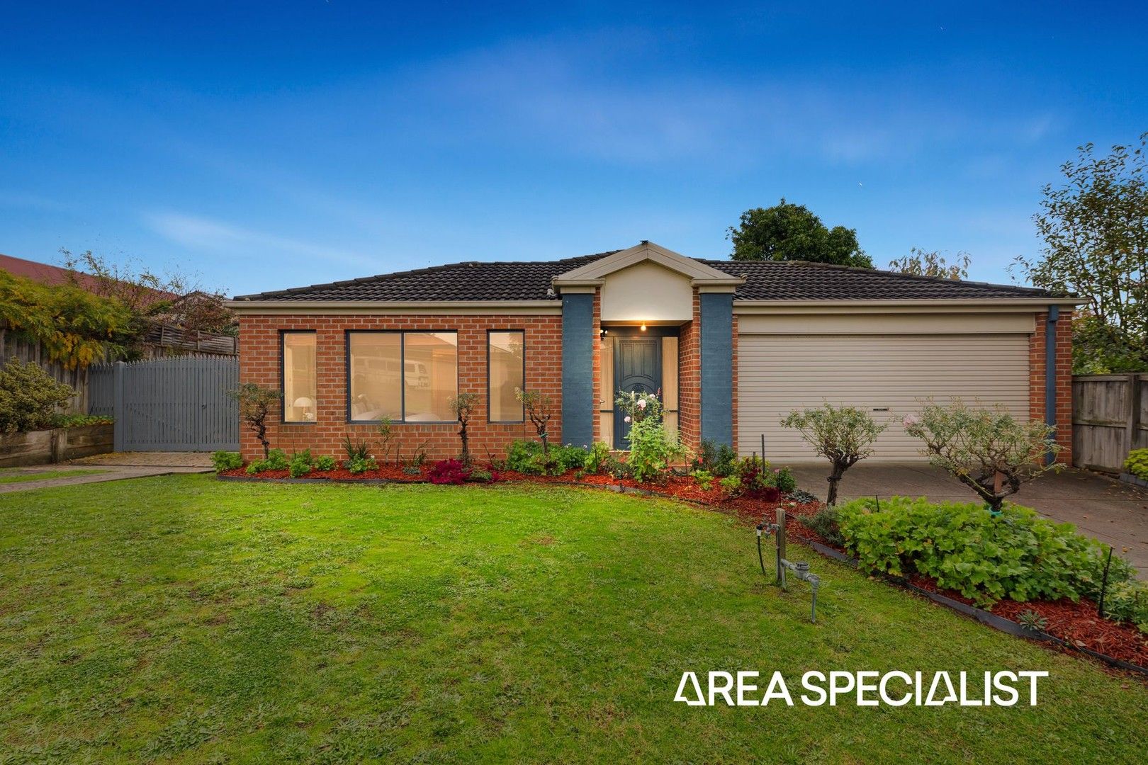 2 Pioneers Crescent, Pakenham VIC 3810, Image 0