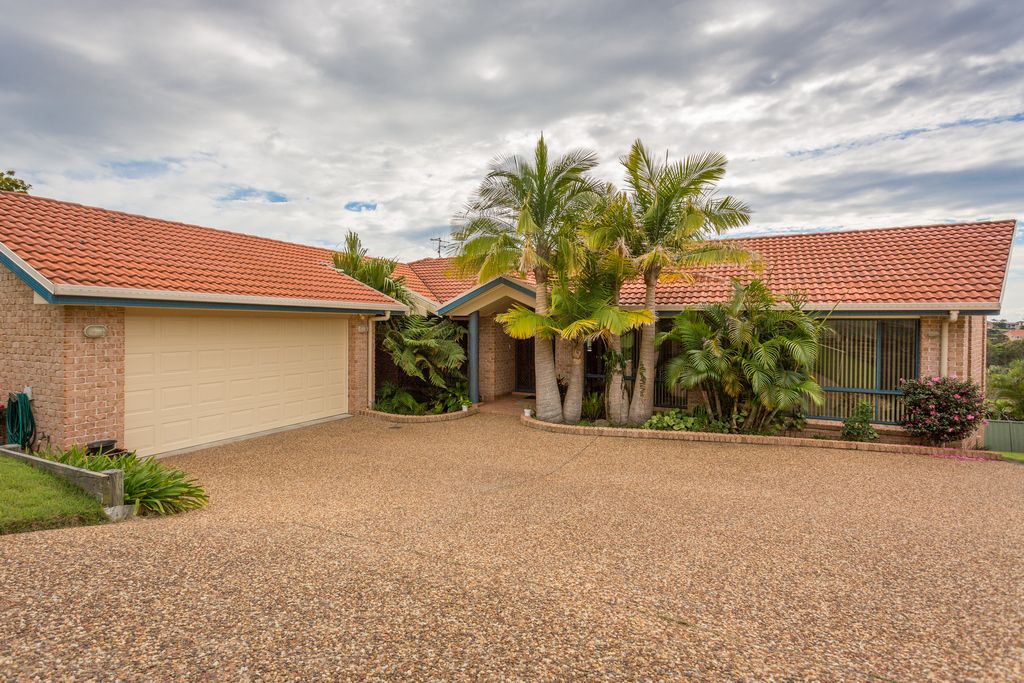 18 Zamia Place, Forster NSW 2428, Image 0