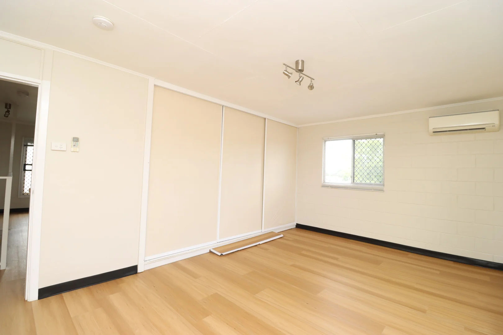 Additional image 5 of Unit 1/61 Joan Street, Mount Isa QLD 4825