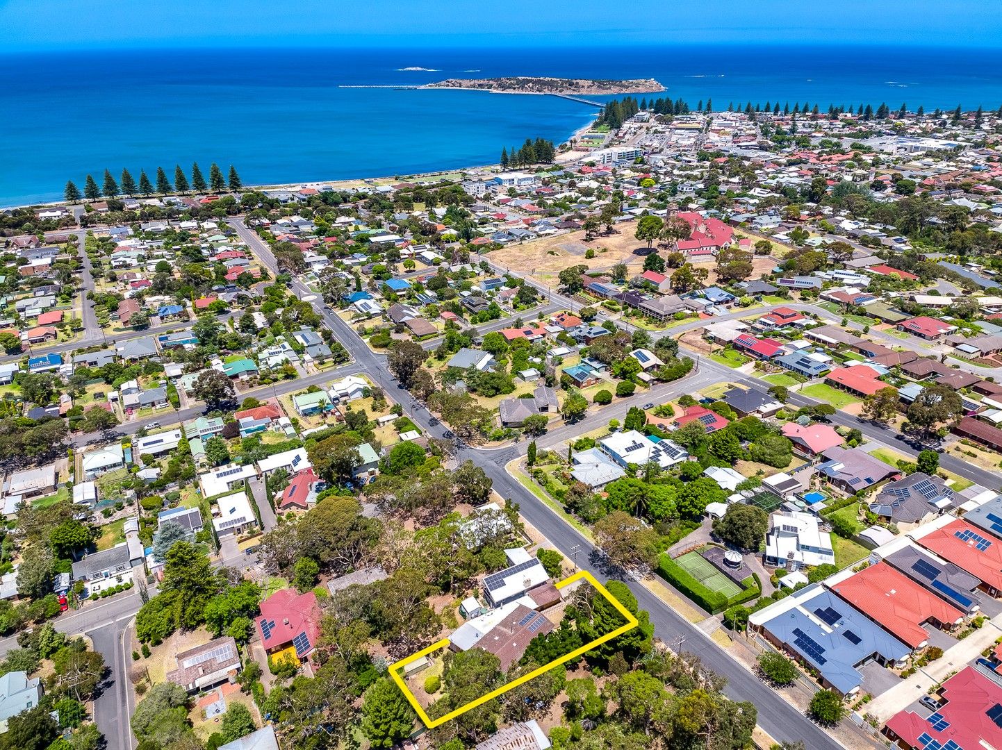 36 Pine Avenue, Victor Harbor SA 5211, Image 0