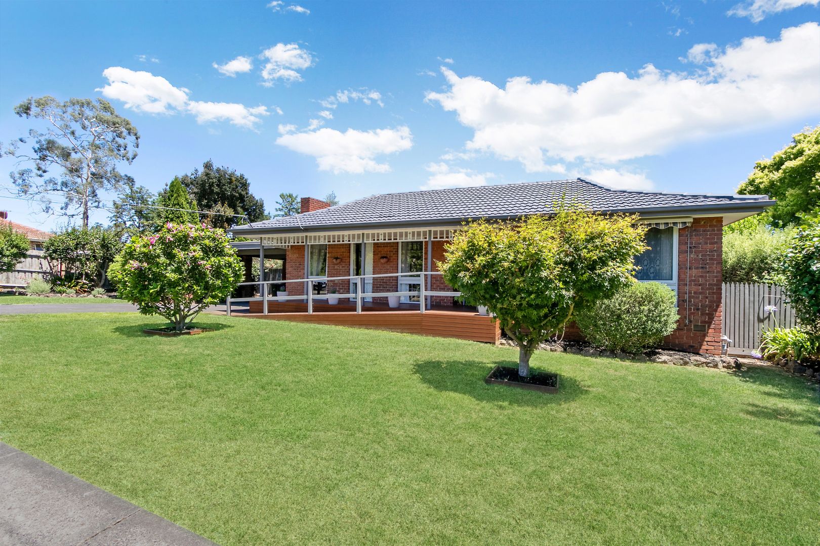 1 Cherry Tree Grove, Croydon VIC 3136