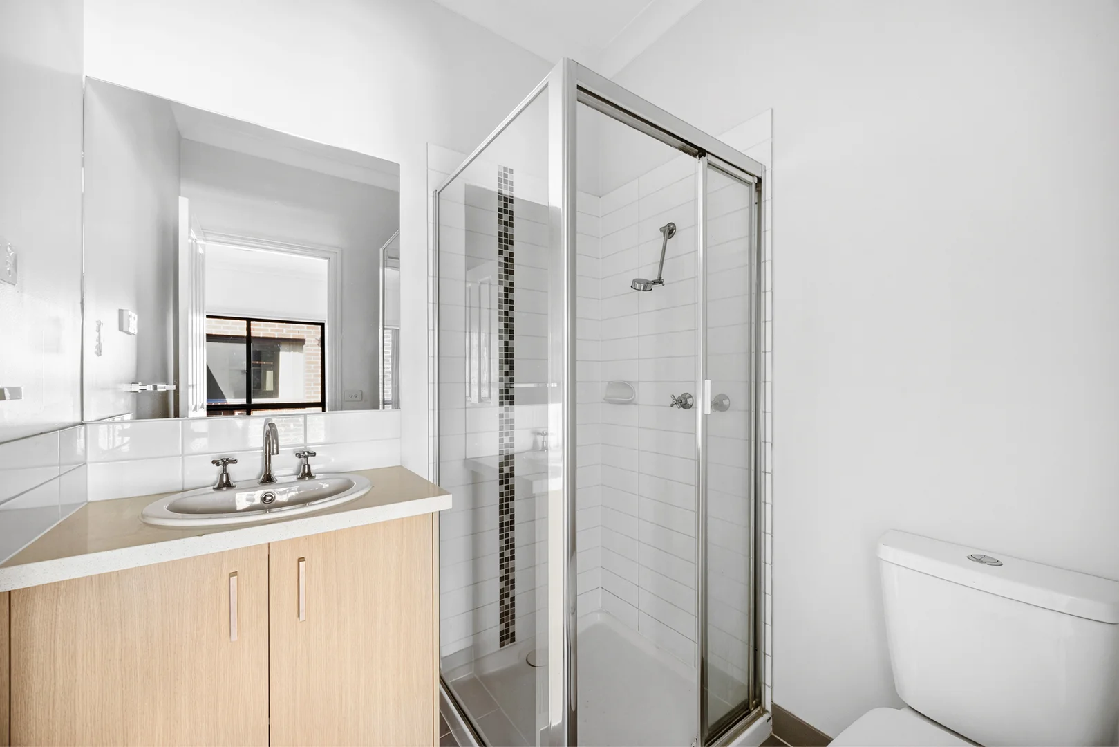 Additional image 6 of 1/30 Benetti Drive, Lara VIC 3212