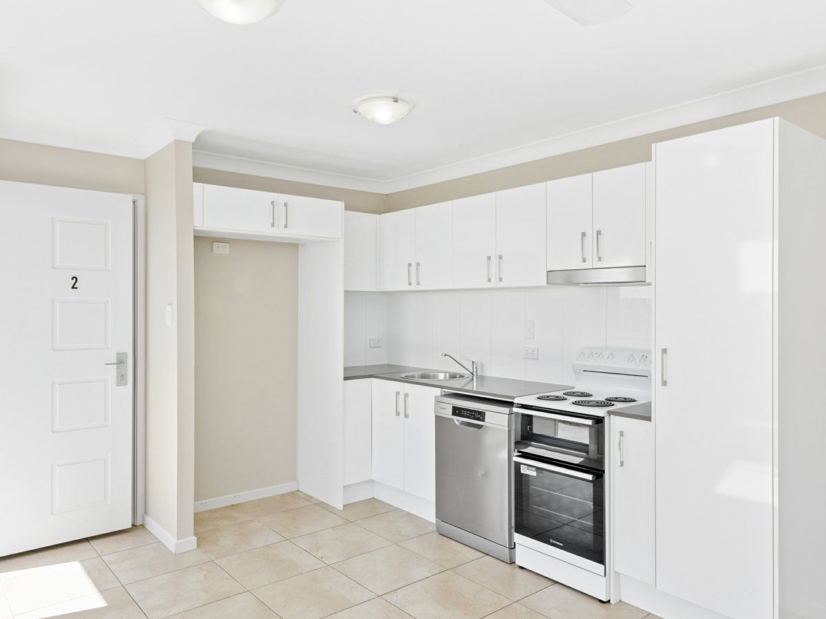 2/10 Folkes Close, Bellbird Park QLD 4300, Image 1