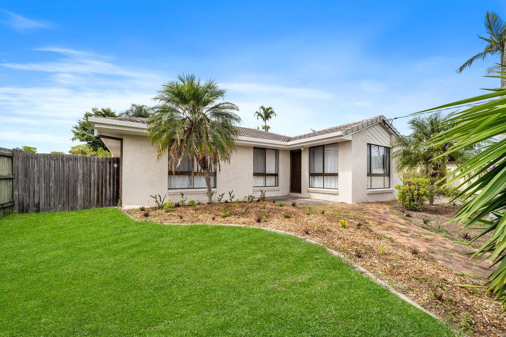 6 Sundowner Street, Regents Park QLD 4118 House For Rent Domain