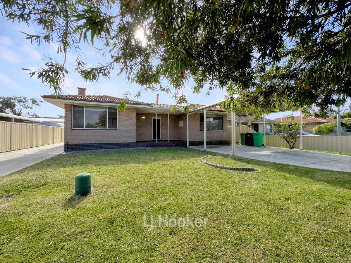 3 bedrooms House in 168 Clarke Street East CAREY PARK WA, 6230