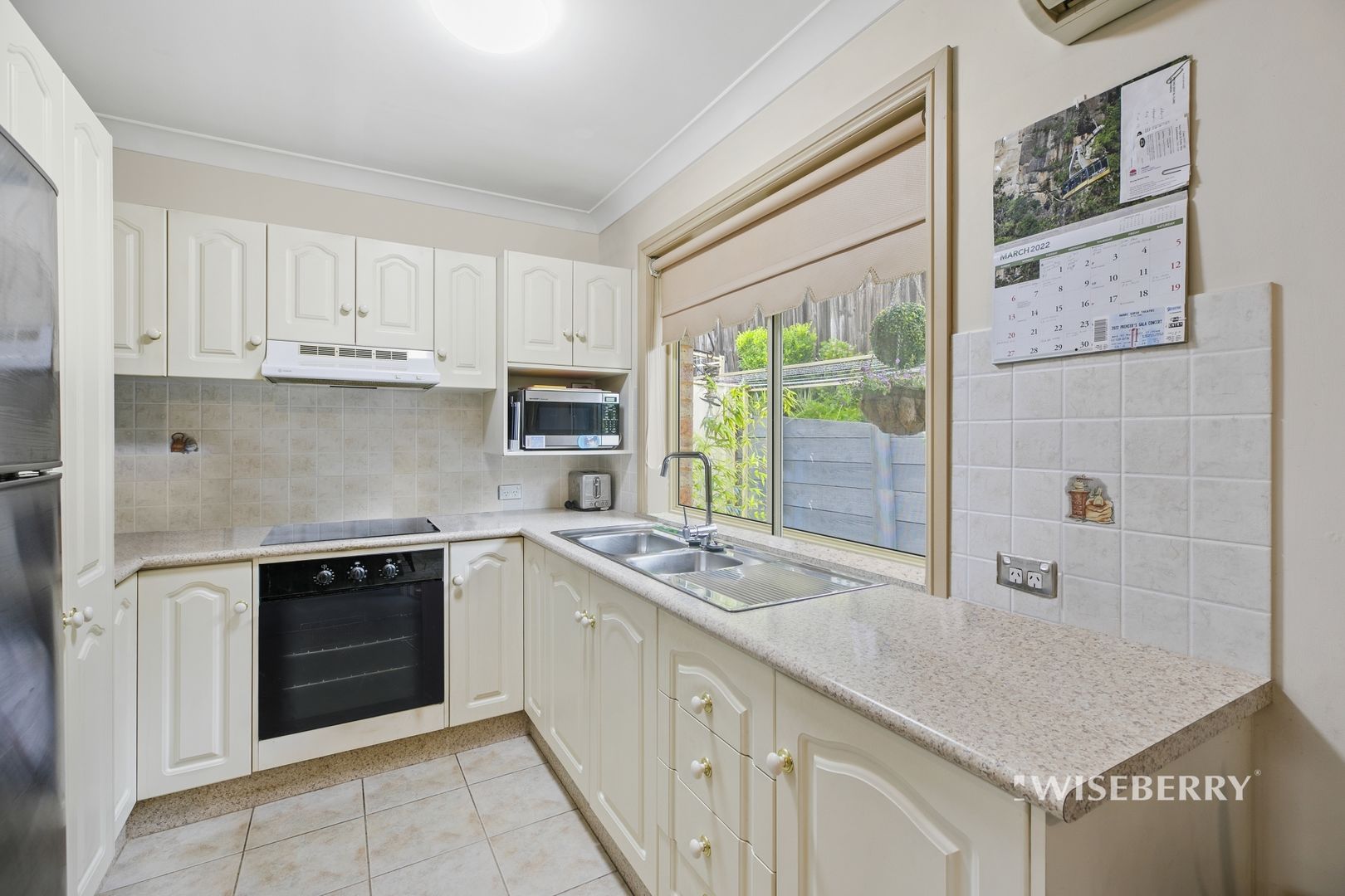 13/2 Hillview Crescent, Tuggerah NSW 2259, Image 1