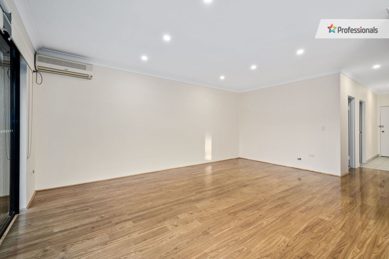 9/8-12 Fitzwilliam Road, Old Toongabbie NSW 2146, Image 2