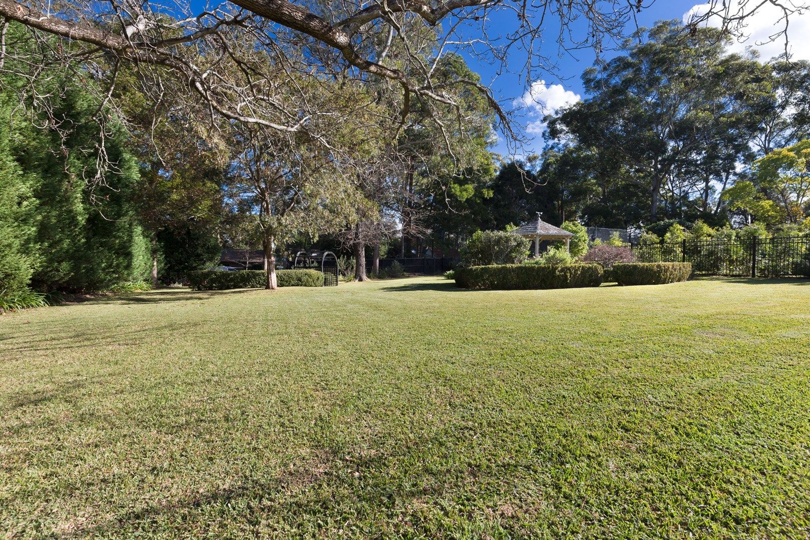 57 Catalpa Crescent, Turramurra NSW 2074, Image 2