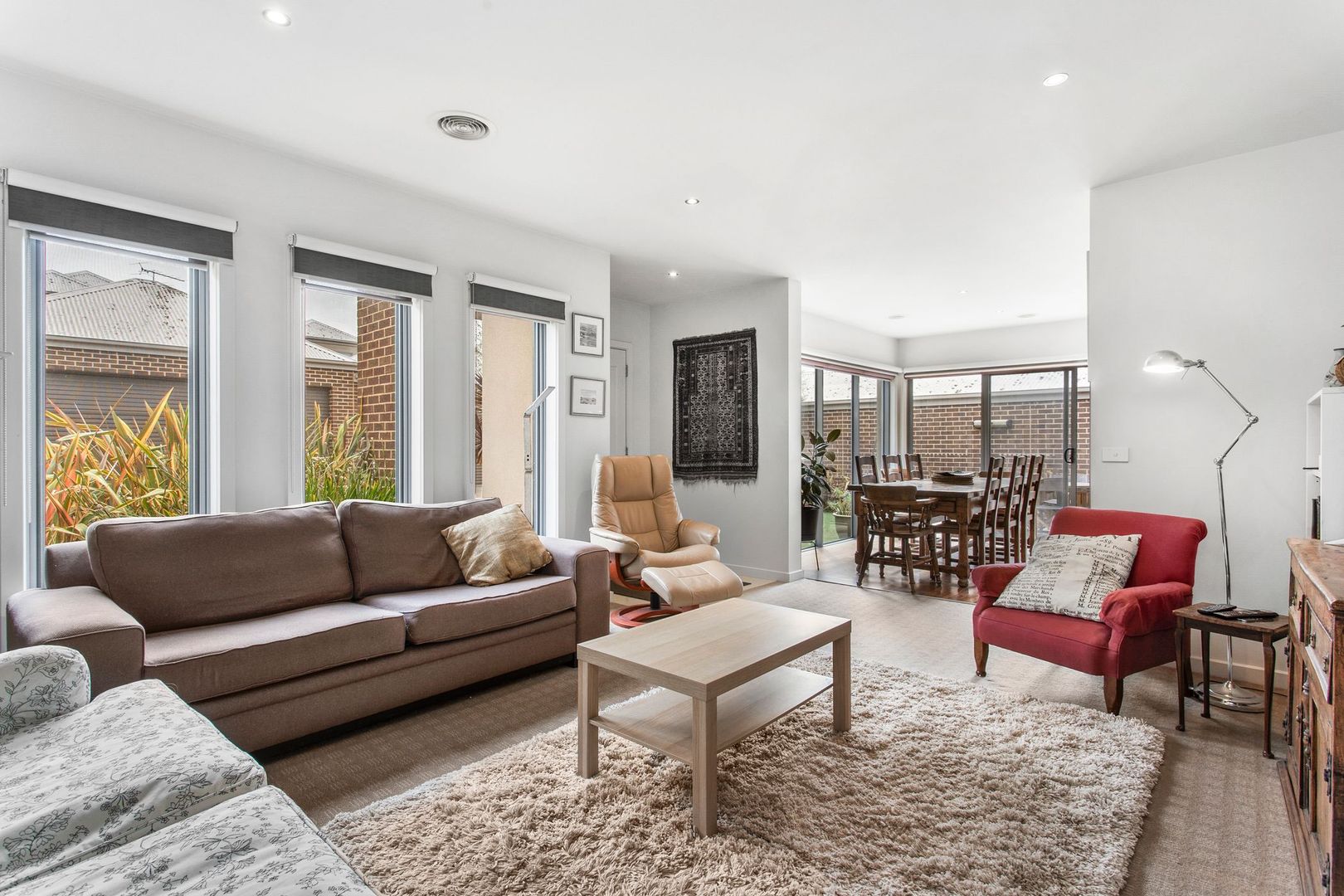 2/4 Belfast Street, Newtown VIC 3220, Image 2