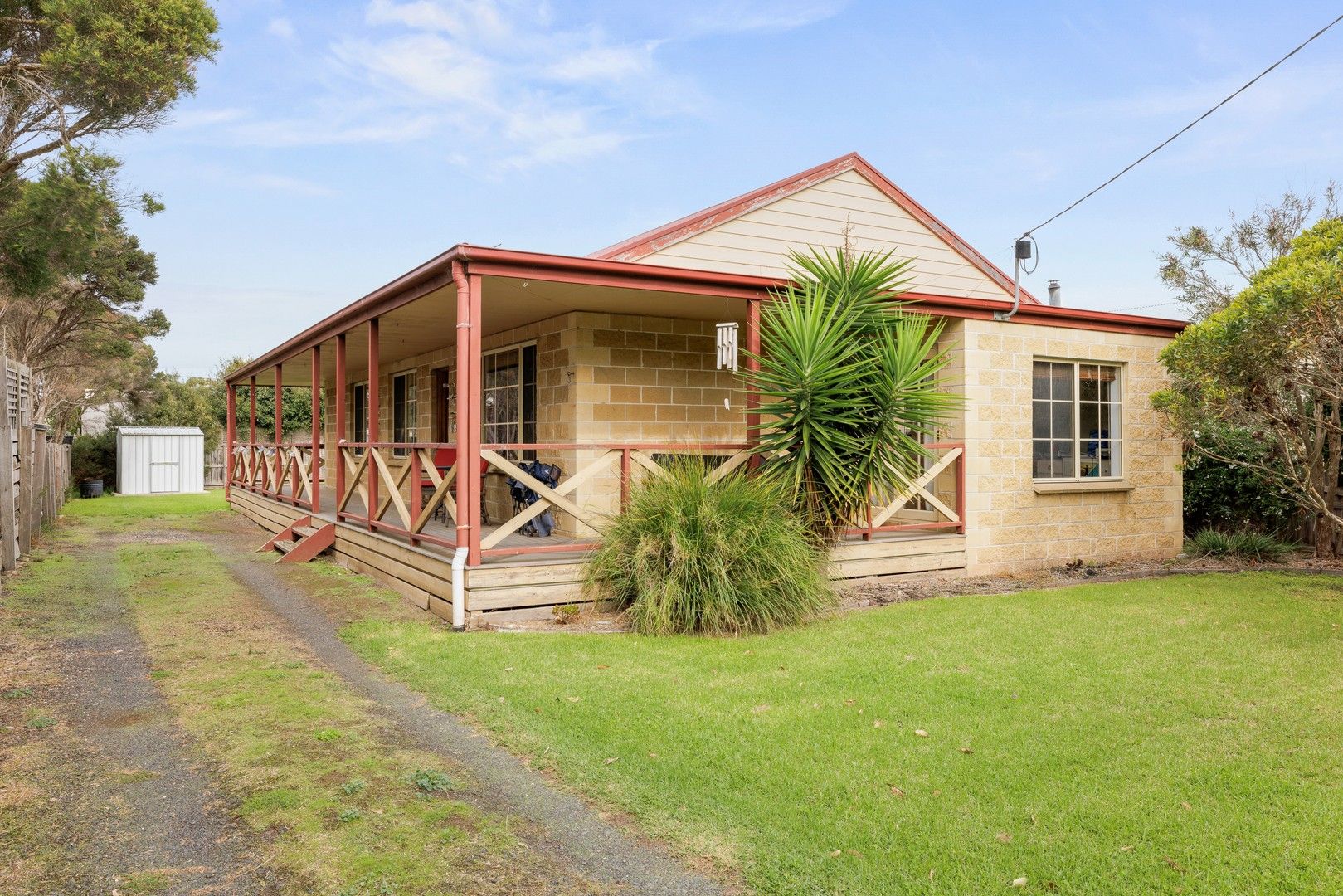 3 bedrooms House in 19 Phillip Island Road CAPE WOOLAMAI VIC, 3925