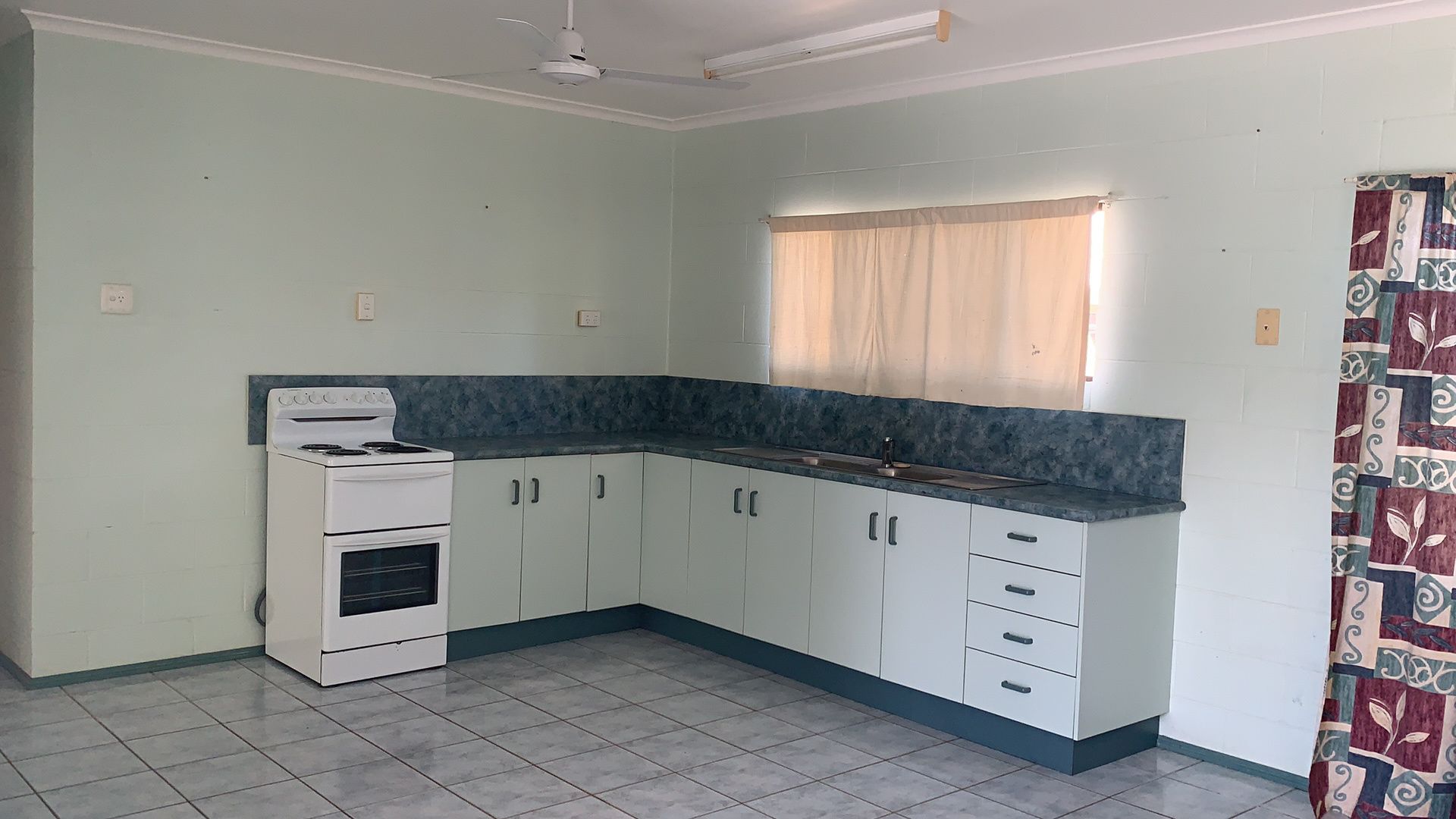 3/59 John Dory Street, Taylors Beach QLD 4850 House For Rent 220