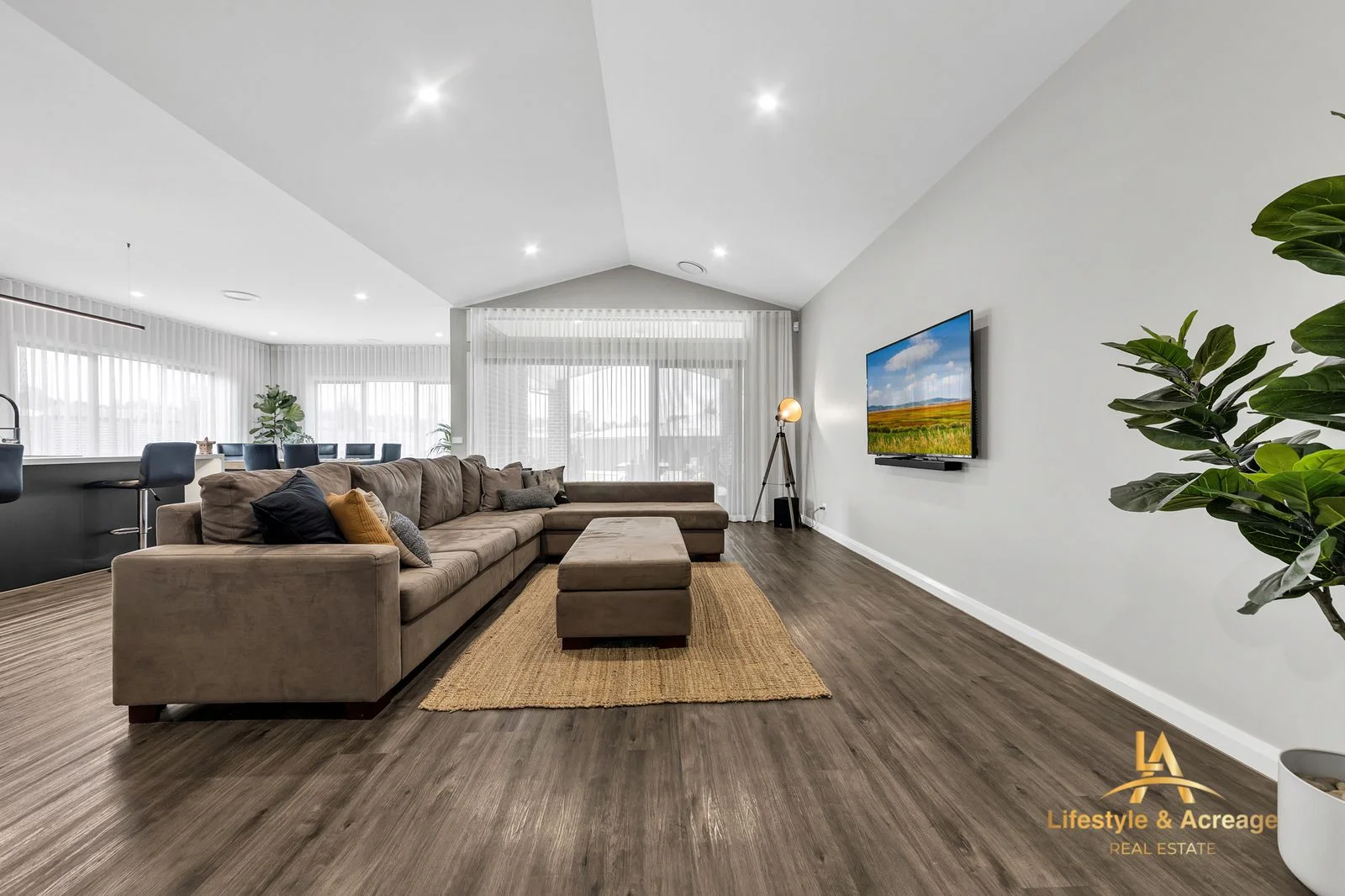 Additional image 14 of 30 OAKMONT DRIVE, Drouin VIC 3818