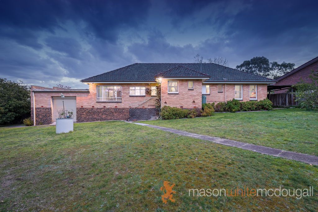 20 Ellen Court, Greensborough VIC 3088, Image 2