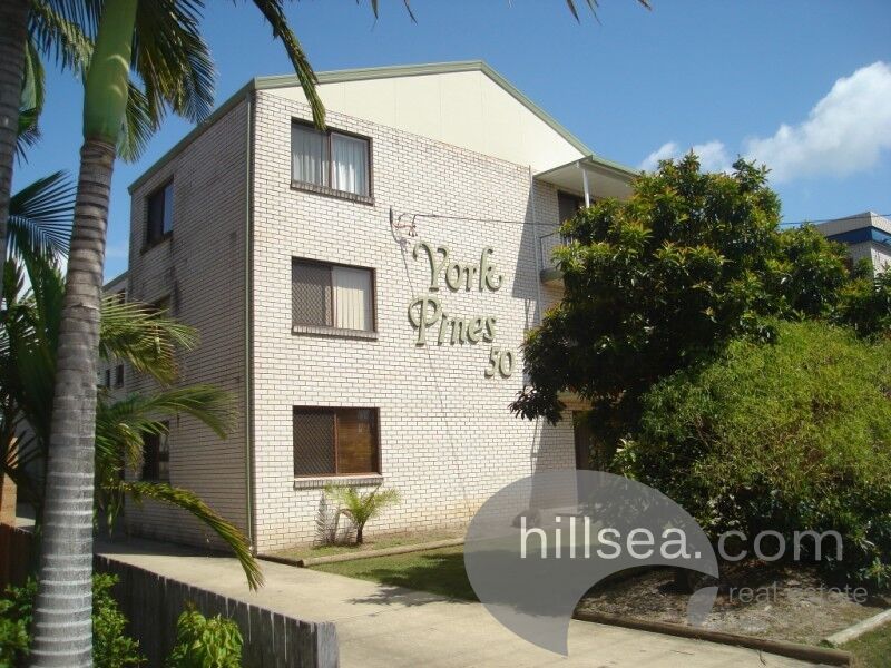 2 bedrooms Apartment / Unit / Flat in 4/50 Brighton Street BIGGERA WATERS QLD, 4216
