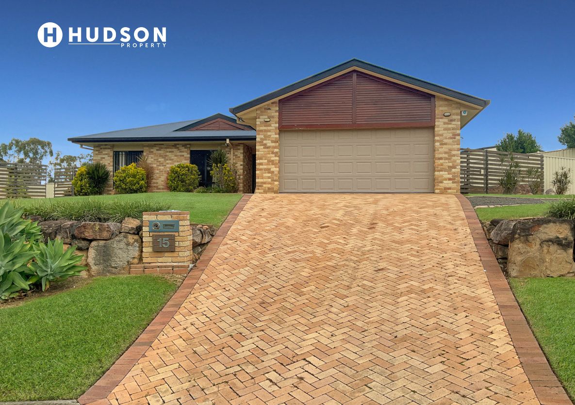 4 bedrooms House in 15 Darlington Court FLINDERS VIEW QLD, 4305