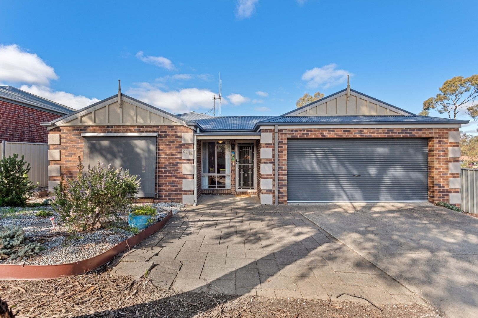 3 bedrooms House in 221A Aspinall Street KANGAROO FLAT VIC, 3555