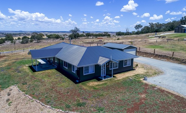 3 Southern Cross Drive, Kingsthorpe QLD 4400