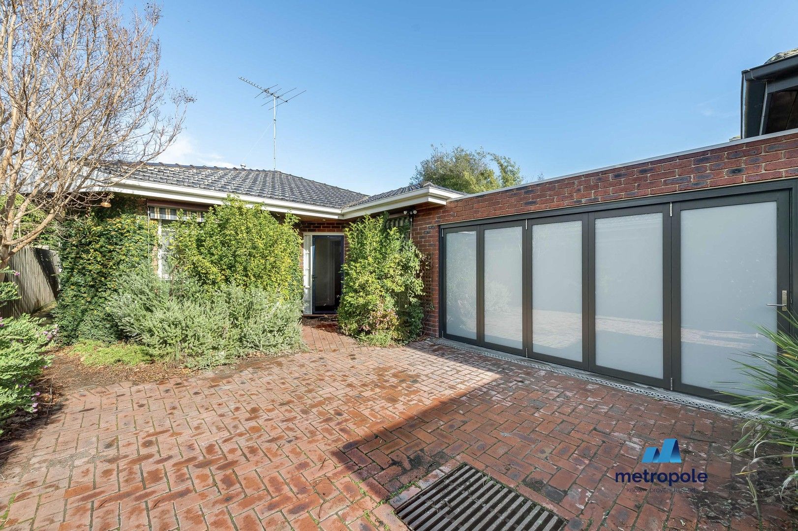 2/33 Goe Street, Caulfield South VIC 3162, Image 0