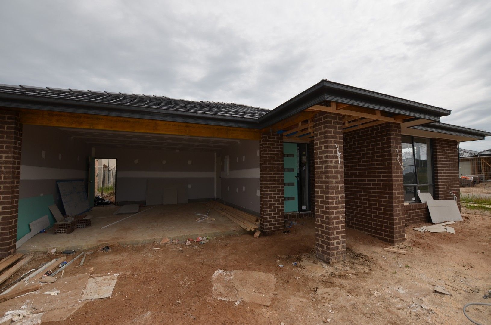 4 bedrooms House in 4 Viola circuit Clyde CLYDE VIC, 3978
