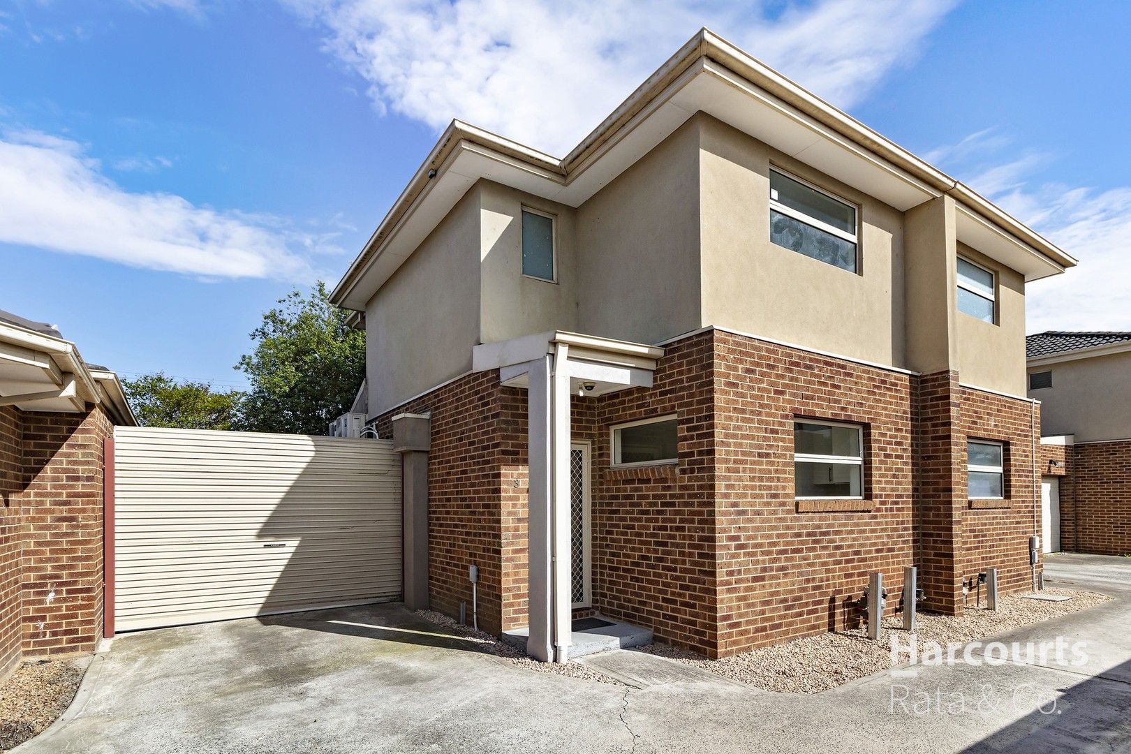2 bedrooms Townhouse in 3/3 Poplar Street THOMASTOWN VIC, 3074