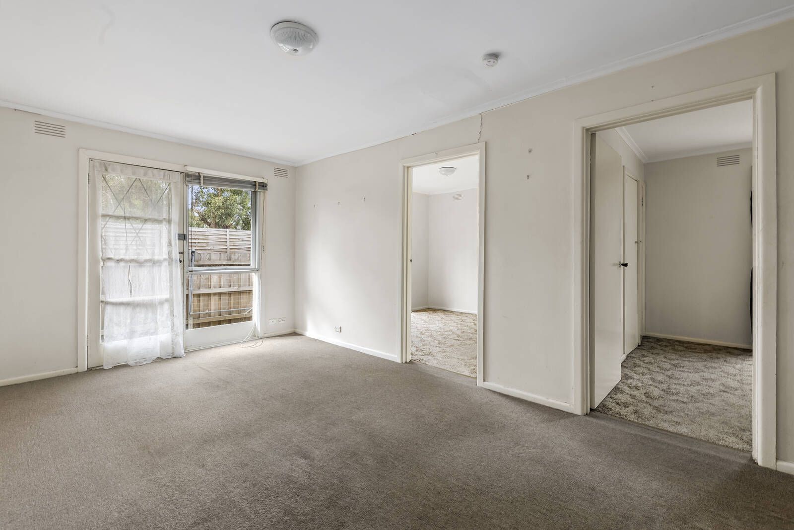 1/126 Heatherdale Road, Mitcham VIC 3132, Image 2