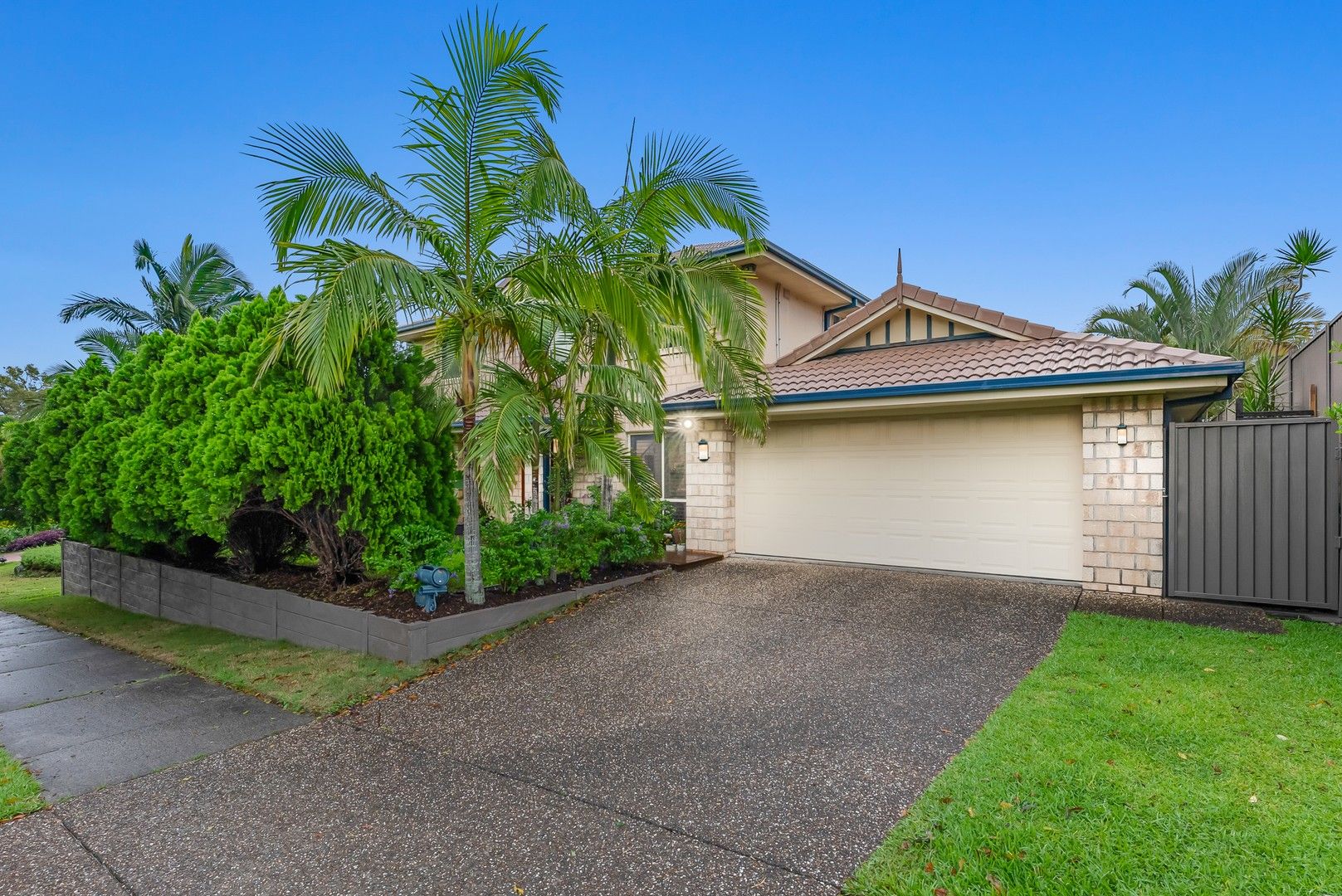 4 bedrooms House in 11 Finnegan Drive NORTH LAKES QLD, 4509