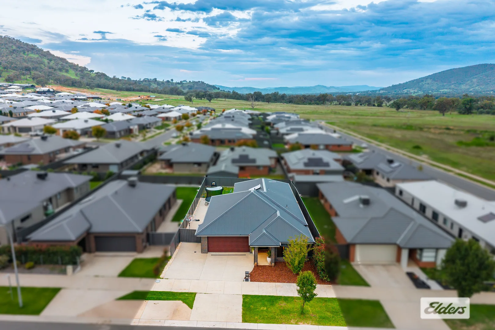 Additional image 18 of 20 Hampshire Boulevard, Leneva VIC 3691