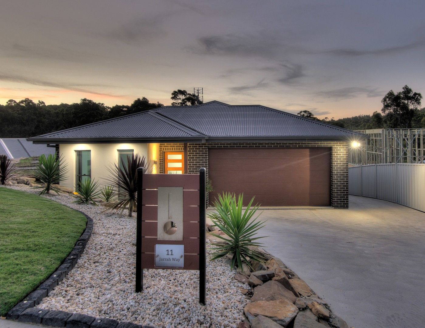 4 bedrooms House in 11 Jarrah way MALUA BAY NSW, 2536